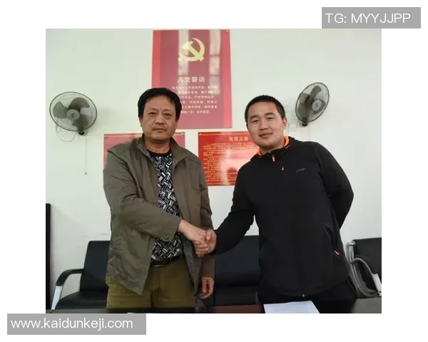 云南男人坐式排球队：以老带新 风格硬派